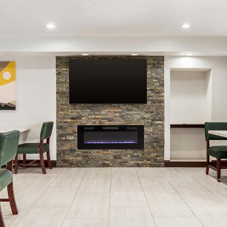 La Quinta Inn By Wyndham Victoria Luaran gambar