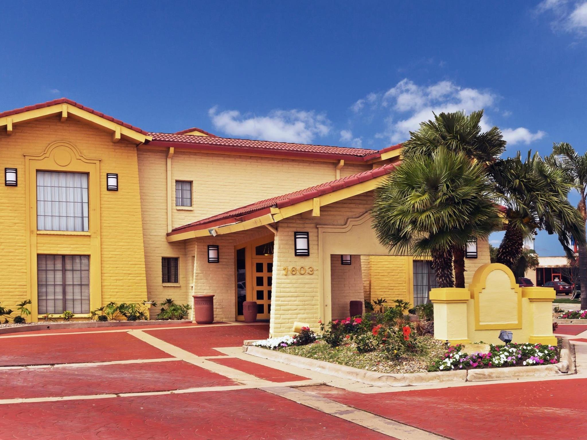 La Quinta Inn By Wyndham Victoria Luaran gambar