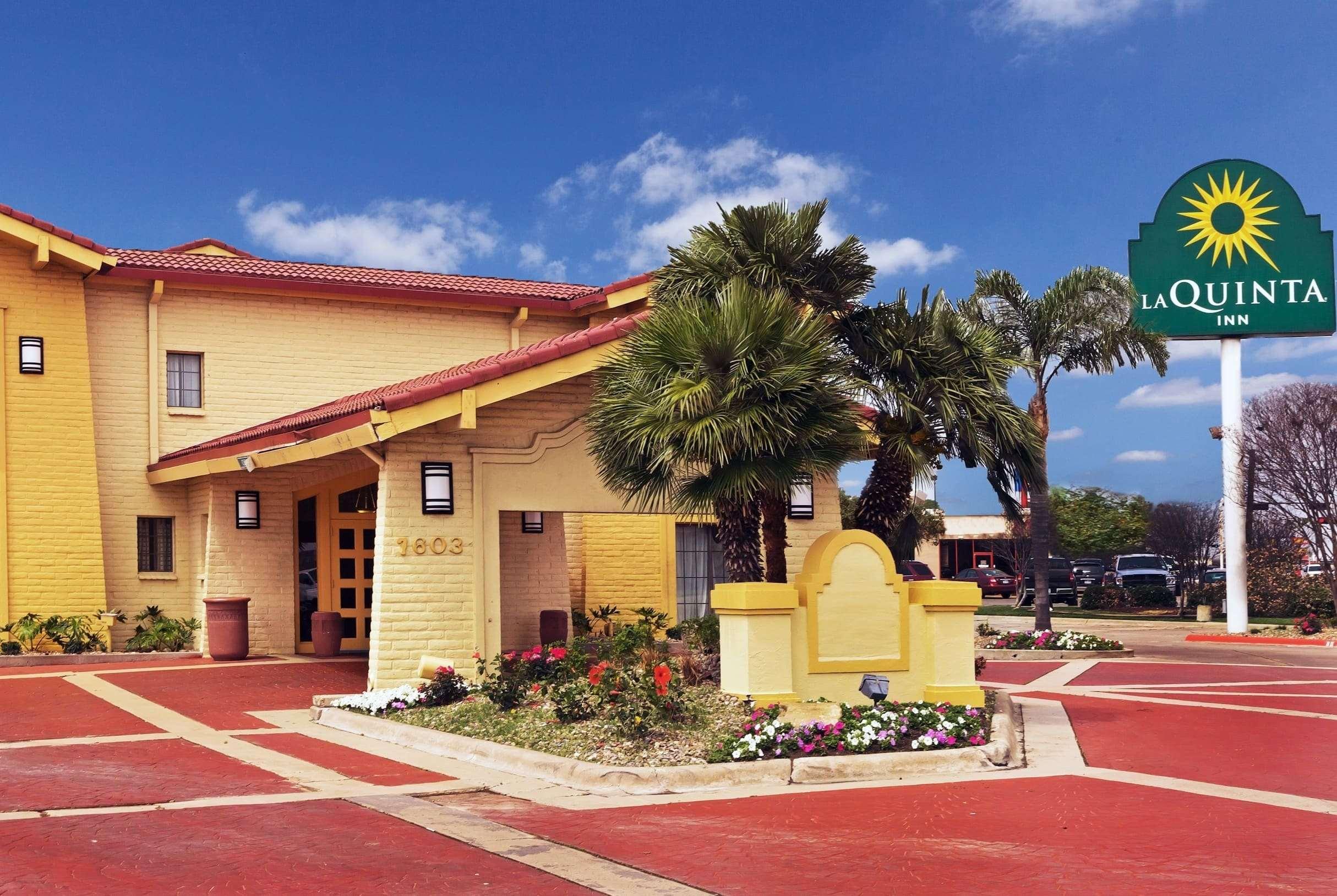 La Quinta Inn By Wyndham Victoria Luaran gambar