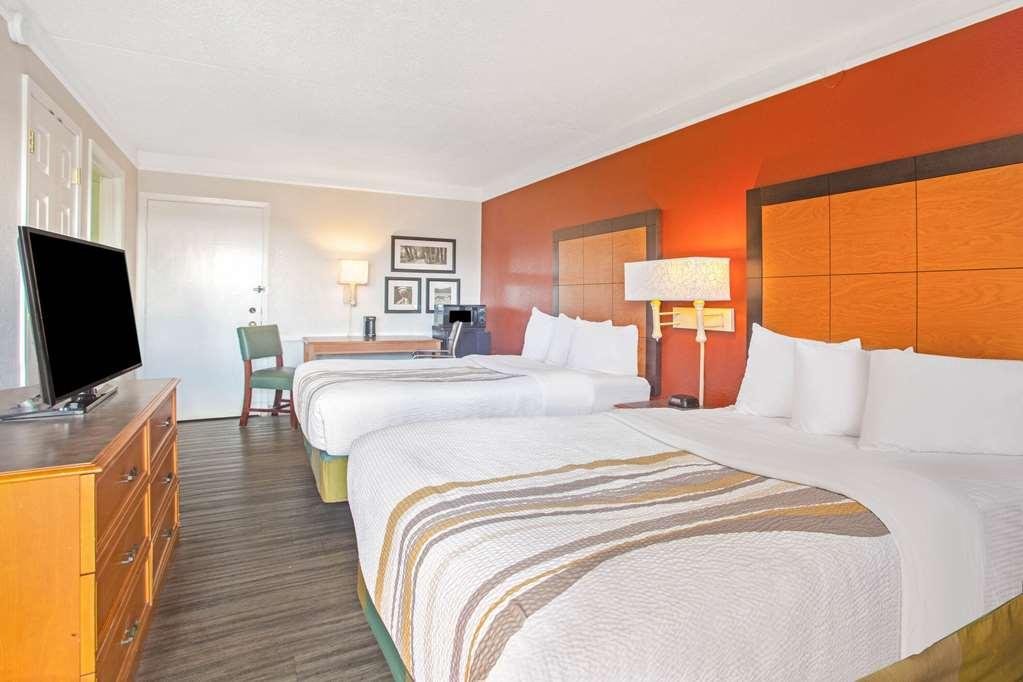 La Quinta Inn By Wyndham Victoria Bilik gambar