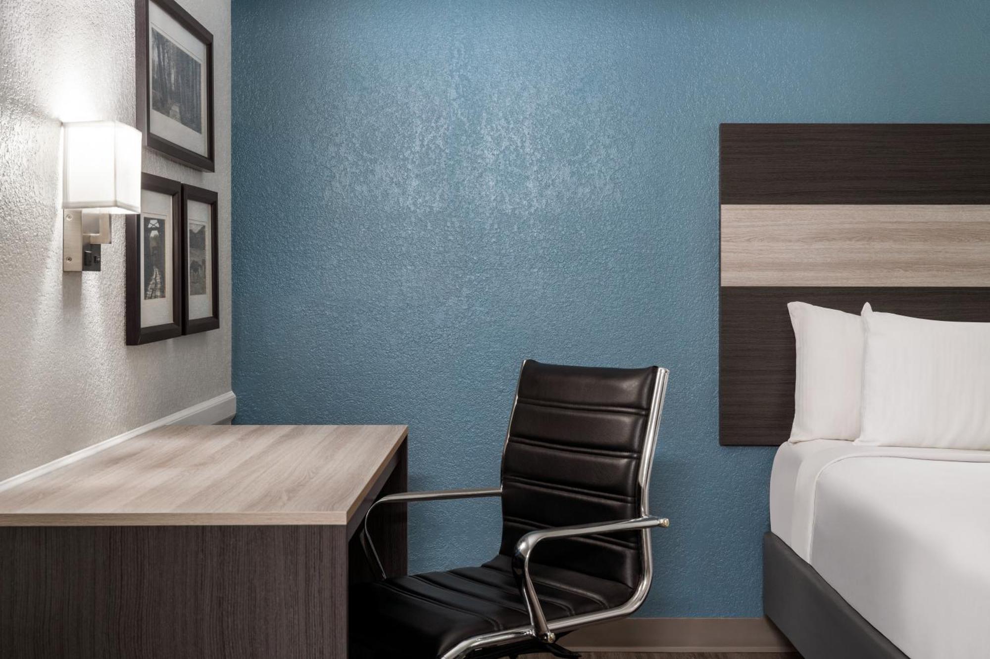 La Quinta Inn By Wyndham Victoria Luaran gambar